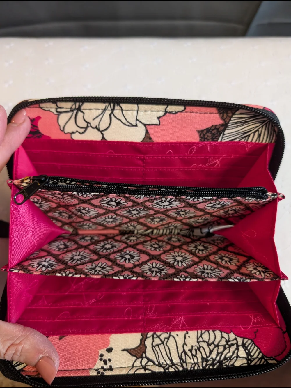 Vera Bradley Accordion Zip Wallet in Retired Mocha Rouge - Picture 3 of 6